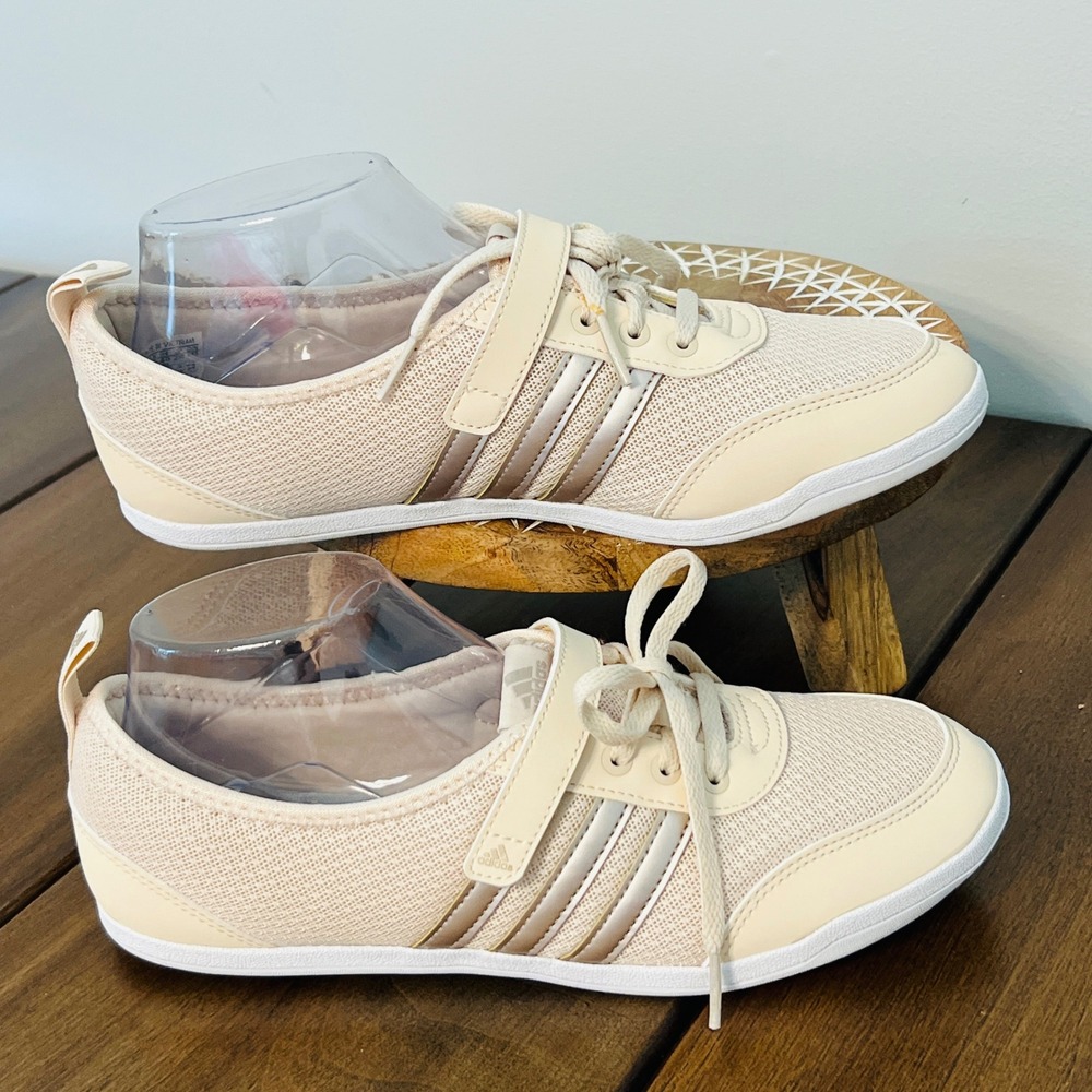 Adidas Neo Courtset Womens 8 Cream Beige Gold Metallic Sneakers SHW 675001